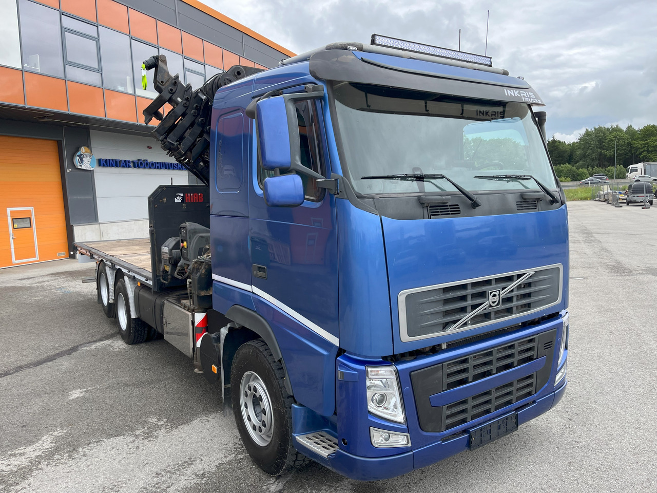 Volvo FH12 6x2 + CRANE HIAB XS 422 E6 - Camião grua: foto 2 Volvo FH12 6x2 + CRANE HIAB XS 422 E6 - Camião grua: foto 2