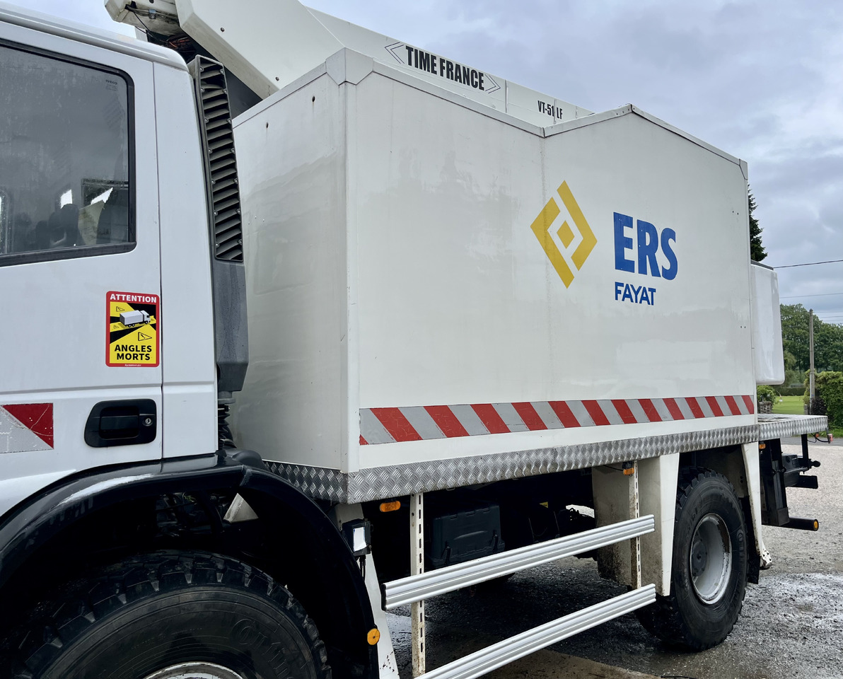 Caminhão com plataforma aérea Iveco Eurocargo 150E28 4x4 nacelle Time 16M: foto 14 Caminhão com plataforma aérea Iveco Eurocargo 150E28 4x4 nacelle Time 16M: foto 14