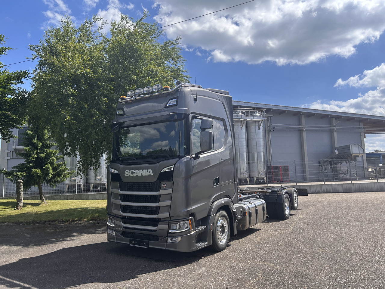 Scania S540 6x2LB - Camião transportador de contêineres/ Caixa móvel: foto 1 Scania S540 6x2LB - Camião transportador de contêineres/ Caixa móvel: foto 1