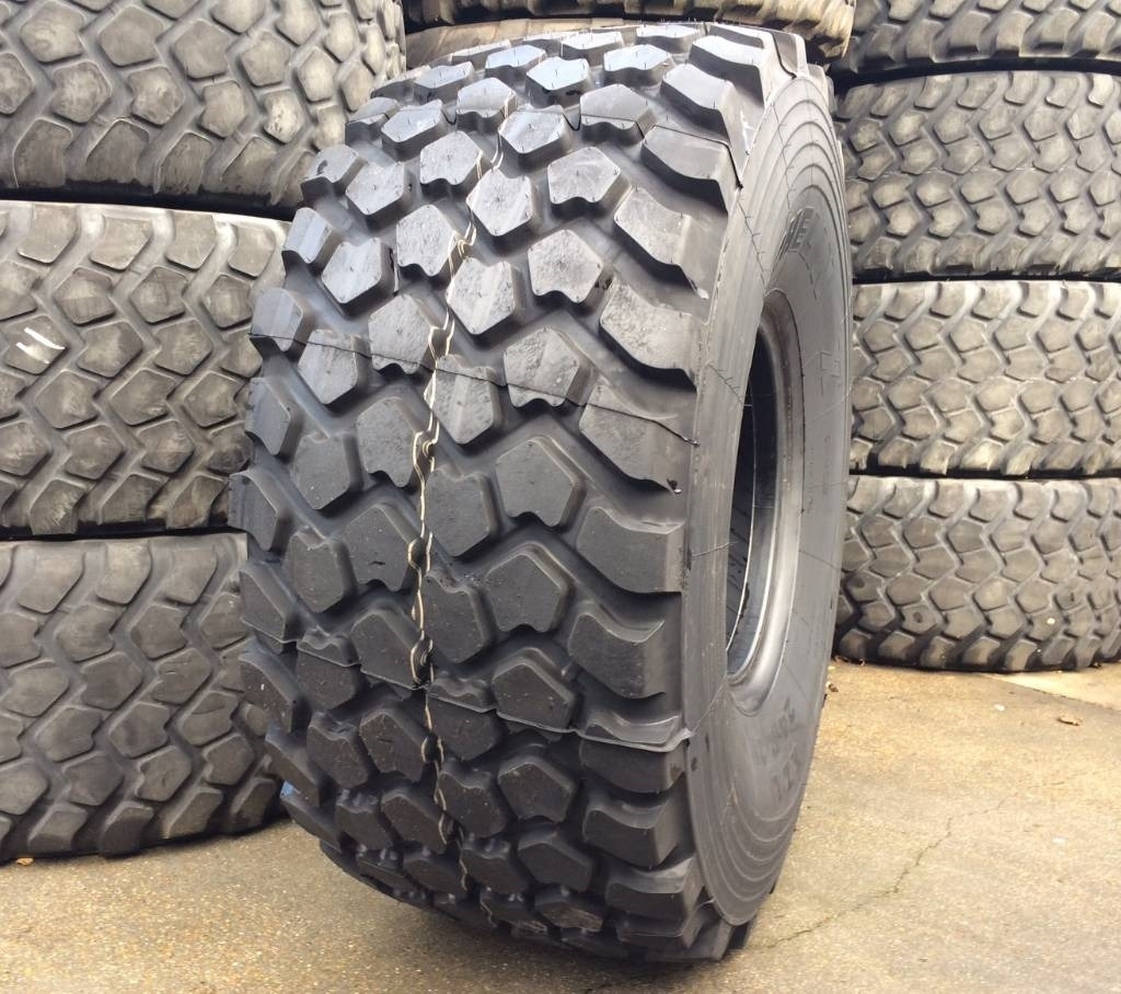 Michelin 24R21 XZL - NEW - Pneu por Máquina agrícola: foto 1 Michelin 24R21 XZL - NEW - Pneu por Máquina agrícola: foto 1