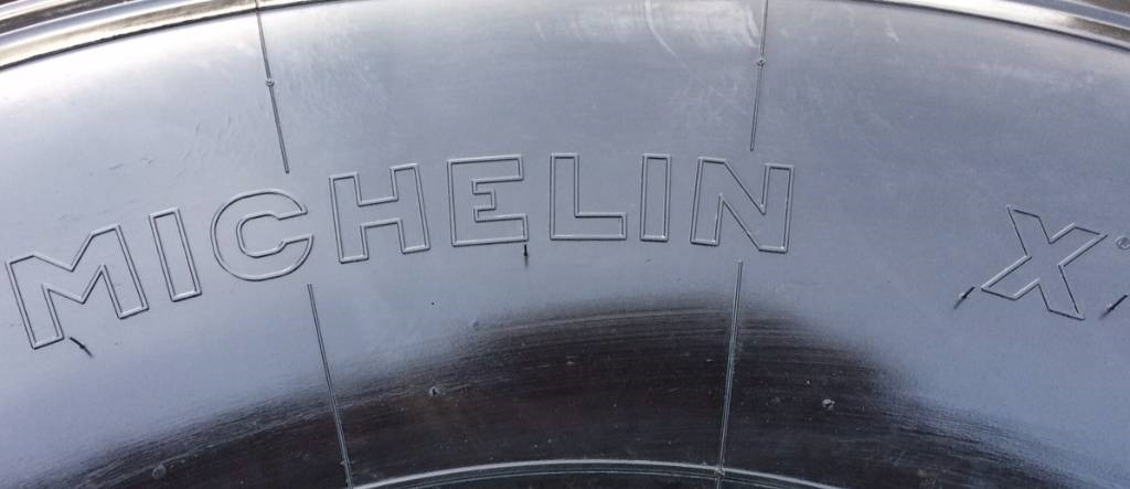 Michelin 525/65R20.5 XS - USED A 40% - Pneu por Máquina agrícola: foto 3 Michelin 525/65R20.5 XS - USED A 40% - Pneu por Máquina agrícola: foto 3