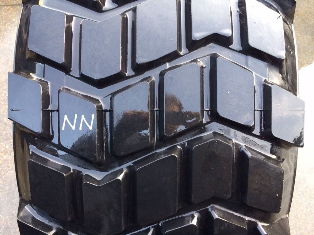 Michelin 525/65R20.5 XS - USED NN 95% - Pneu por Máquina agrícola: foto 3 Michelin 525/65R20.5 XS - USED NN 95% - Pneu por Máquina agrícola: foto 3