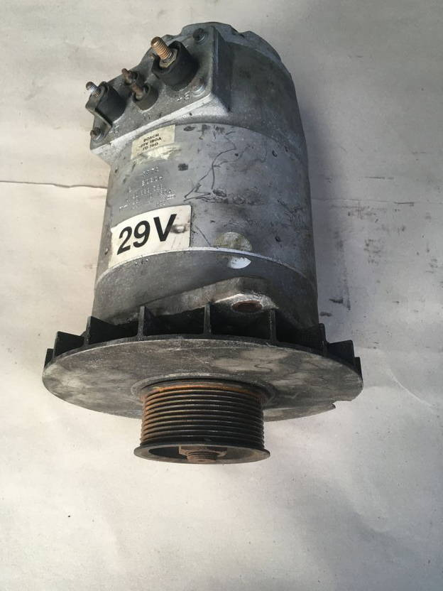 Bosch Bosch Lichtmaschine 180A 28V Bosch 0120689536 Generator Lima 0120689589 - Alternador: foto 1 Bosch Bosch Lichtmaschine 180A 28V Bosch 0120689536 Generator Lima 0120689589 - Alternador: foto 1