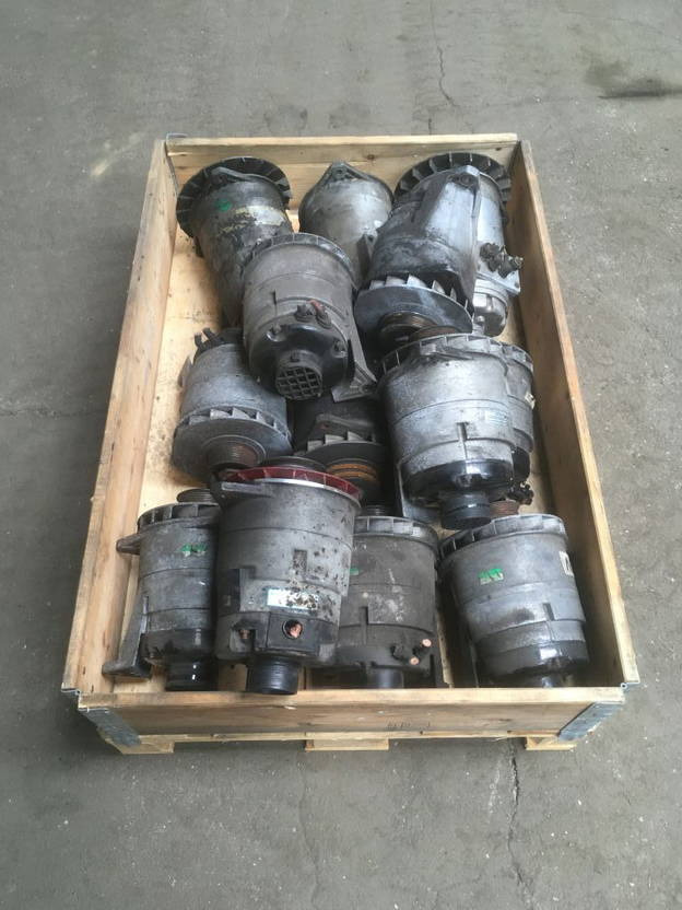 Bosch Lichtmaschine 140A Bosch 0120689587 / 0120689574 / 0120689571 0120689536 M - Alternador por Ônibus: foto 4 Bosch Lichtmaschine 140A Bosch 0120689587 / 0120689574 / 0120689571 0120689536 M - Alternador por Ônibus: foto 4