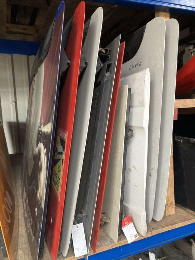 Mercedes-Benz 4 x Heckklappe Mercedes Citaro Facelift O530 G Heck - Peça de reposição por Ônibus: foto 3 Mercedes-Benz 4 x Heckklappe Mercedes Citaro Facelift O530 G Heck - Peça de reposição por Ônibus: foto 3