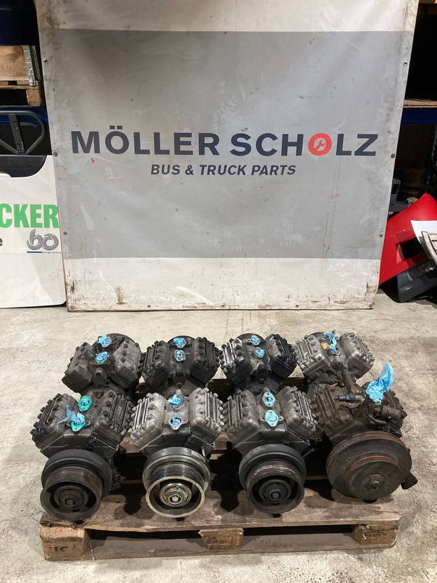 Webasto 10 x Klimakompressor Webasto GEA Spheros FK 40 FKX/655 FKX40/470 Citaro - Peça de ar condicionado por Ônibus: foto 1 Webasto 10 x Klimakompressor Webasto GEA Spheros FK 40 FKX/655 FKX40/470 Citaro - Peça de ar condicionado por Ônibus: foto 1