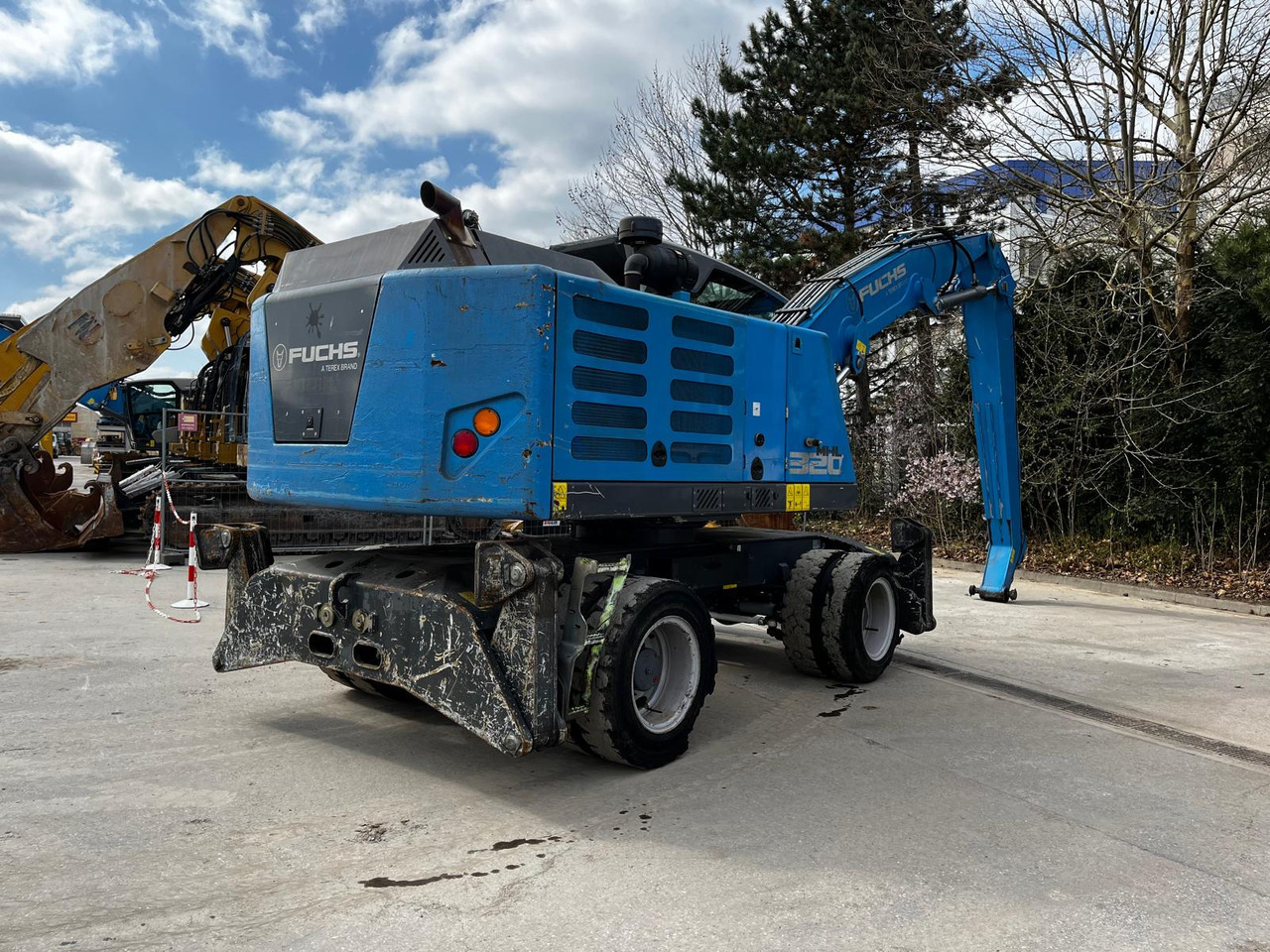 Fuchs MHL 320 F - Manipulador de material: foto 3 Fuchs MHL 320 F - Manipulador de material: foto 3