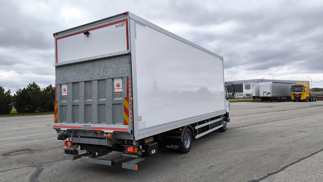 DAF XB 210 FA - Camião furgão: foto 4 DAF XB 210 FA - Camião furgão: foto 4
