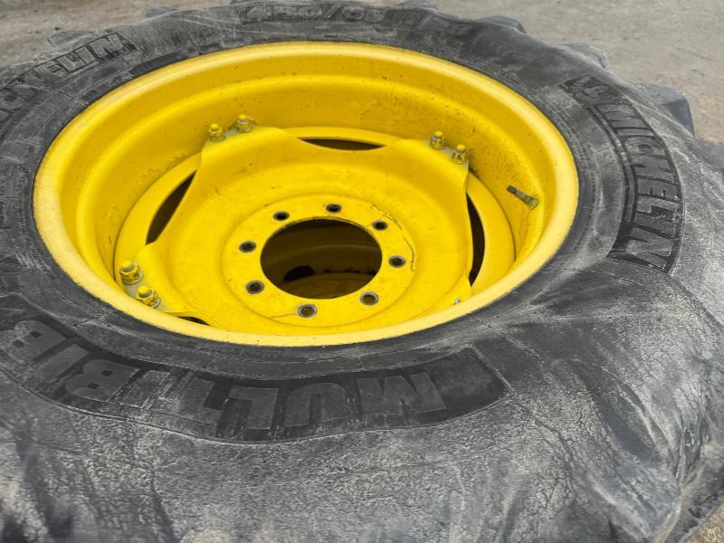 JOHN DEERE 6105R - Trator: foto 2 JOHN DEERE 6105R - Trator: foto 2