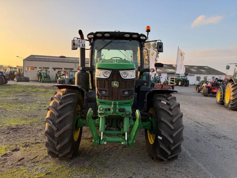 JOHN DEERE 6155R - Trator: foto 2 JOHN DEERE 6155R - Trator: foto 2