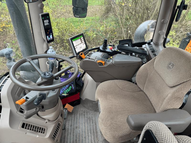 Trator JOHN DEERE 6R195: foto 8 Trator JOHN DEERE 6R195: foto 8