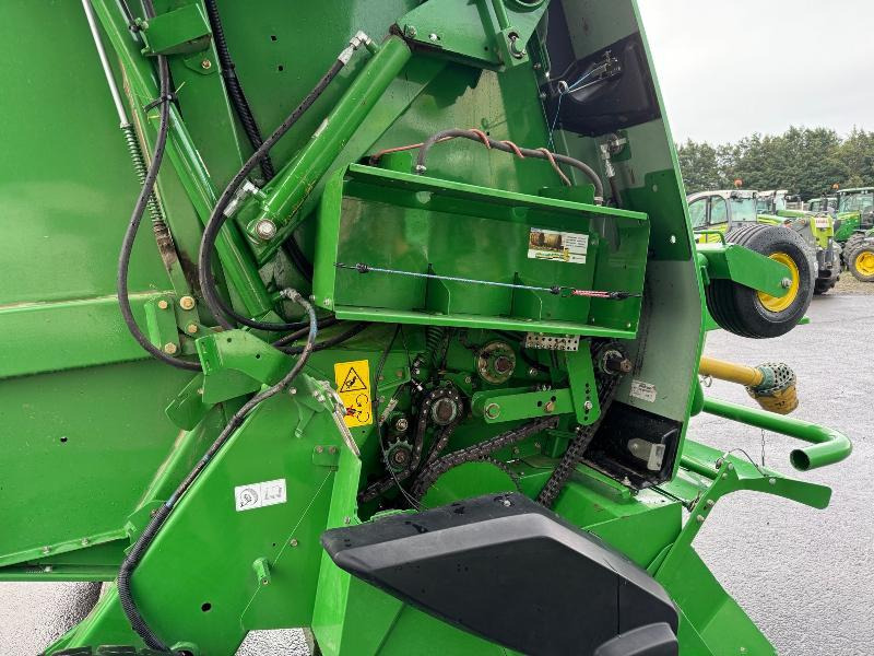 Enfardadeira de fardos redondos JOHN DEERE 864: foto 6