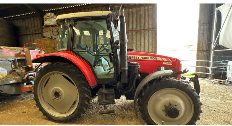 MASSEY-FERGUSON 5460 - Trator: foto 1 MASSEY-FERGUSON 5460 - Trator: foto 1