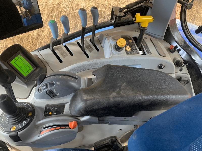 NEW-HOLLAND T7.215S - Trator: foto 4 NEW-HOLLAND T7.215S - Trator: foto 4