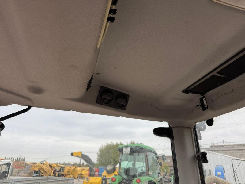 Trator YANMAR EF230: foto 16