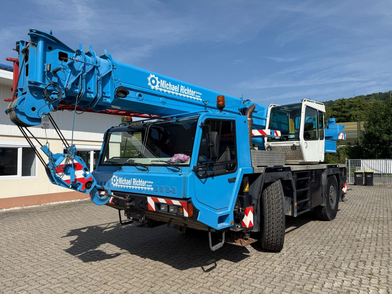Faun ATF 30-2 30 ton - Camião grua: foto 1 Faun ATF 30-2 30 ton - Camião grua: foto 1