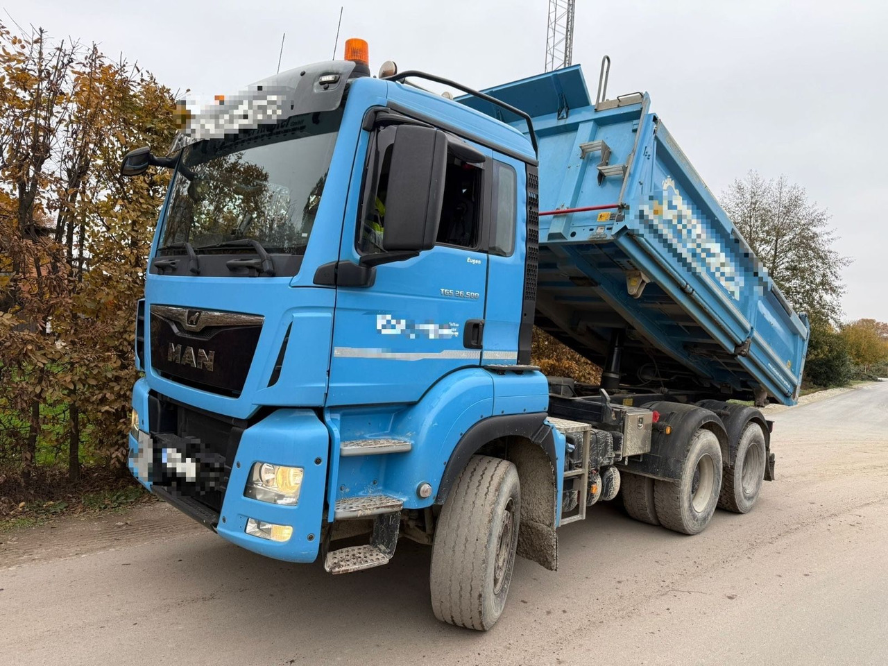 MAN 26.500 - Camião basculante: foto 1 MAN 26.500 - Camião basculante: foto 1