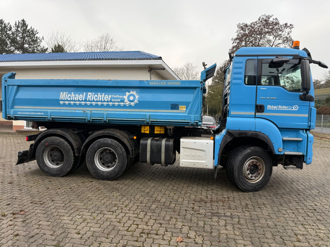 MAN 26.500 - Camião basculante: foto 4 MAN 26.500 - Camião basculante: foto 4