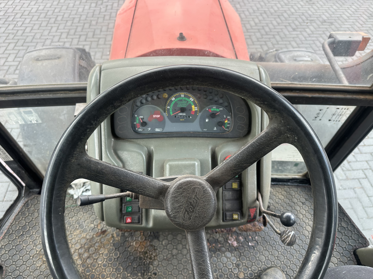 Trator ZETOR PROXIMA 7441: foto 11