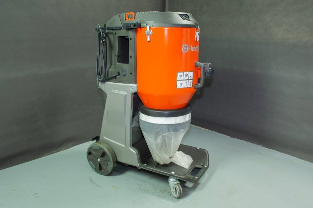 Husqvarna DE120 - Equipamento de climatização industrial: foto 1 Husqvarna DE120 - Equipamento de climatização industrial: foto 1