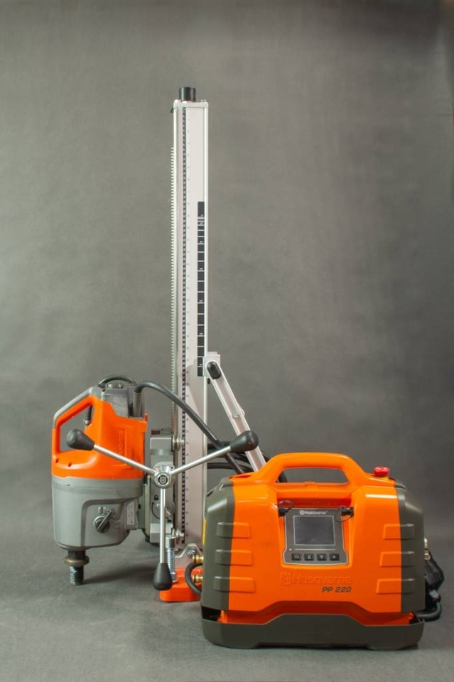 Husqvarna DM650 PP65 - Equipamento de construção: foto 1 Husqvarna DM650 PP65 - Equipamento de construção: foto 1