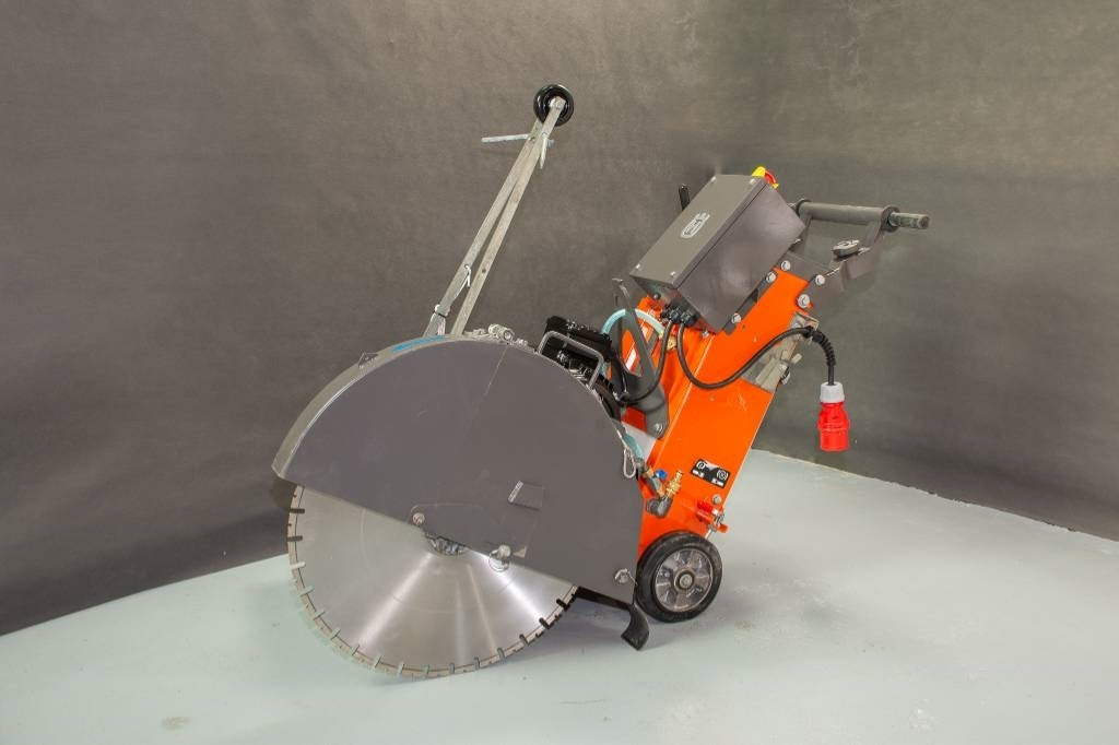 Husqvarna FS600E - Ferramenta/ Equipamento: foto 2 Husqvarna FS600E - Ferramenta/ Equipamento: foto 2