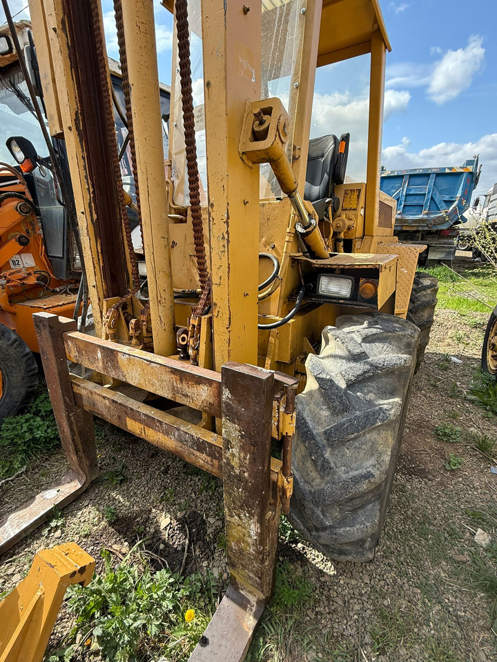 BROBUS BH40 STACKER - Empilhador todo-o-terreno: foto 4 BROBUS BH40 STACKER - Empilhador todo-o-terreno: foto 4