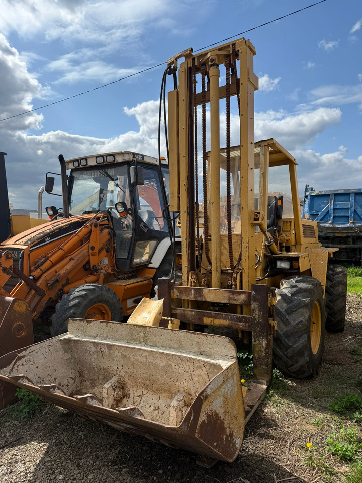 BROBUS BH40 STACKER - Empilhador todo-o-terreno: foto 1 BROBUS BH40 STACKER - Empilhador todo-o-terreno: foto 1