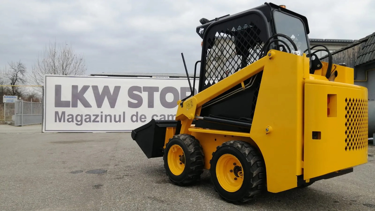 Bobcat Front Loader Ram Italia FM 120 – Hammer Installation - Mini pá carregadora: foto 5 Bobcat Front Loader Ram Italia FM 120 – Hammer Installation - Mini pá carregadora: foto 5