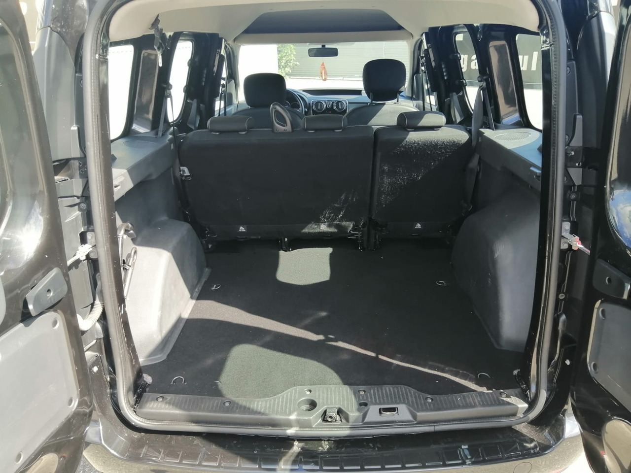 Carrinha cabine dupla DACIA Dokker 1,6 sCE Comfort Benzina/GPL, TOP !!!: foto 12 Carrinha cabine dupla DACIA Dokker 1,6 sCE Comfort Benzina/GPL, TOP !!!: foto 12