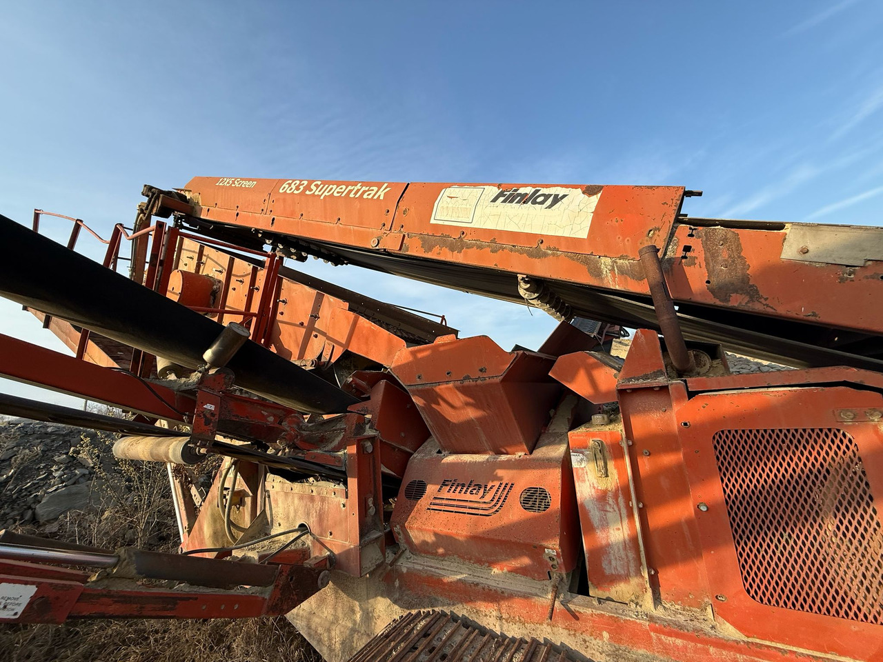 FINLAY 683 SUPERTRAK MOBILE SORTING STATION - Peneira vibratória: foto 4 FINLAY 683 SUPERTRAK MOBILE SORTING STATION - Peneira vibratória: foto 4