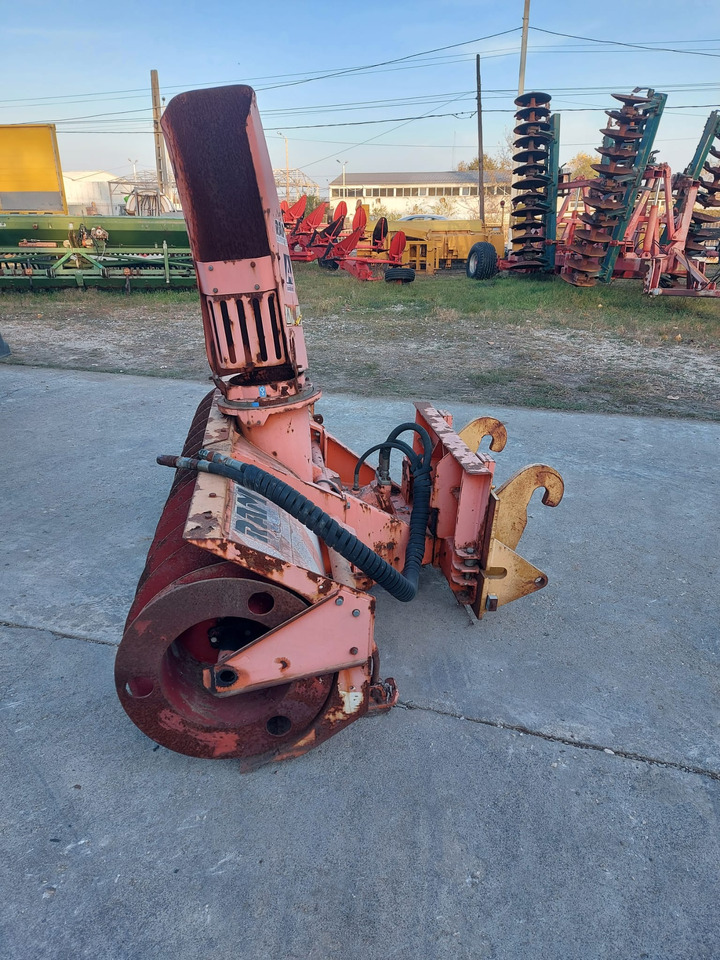 Freza zapada/Snow blower Assaloni pentru Buldoexcavator/Bobcat/Incatcator frontal - Removedor de neve por Máquina de construção: foto 3 Freza zapada/Snow blower Assaloni pentru Buldoexcavator/Bobcat/Incatcator frontal - Removedor de neve por Máquina de construção: foto 3