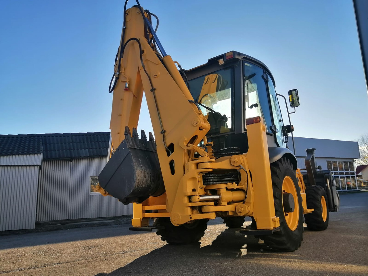 LiuGong CLG777A Backhoe Loader 4×4(copy) - Retroescavadeira: foto 3 LiuGong CLG777A Backhoe Loader 4×4(copy) - Retroescavadeira: foto 3