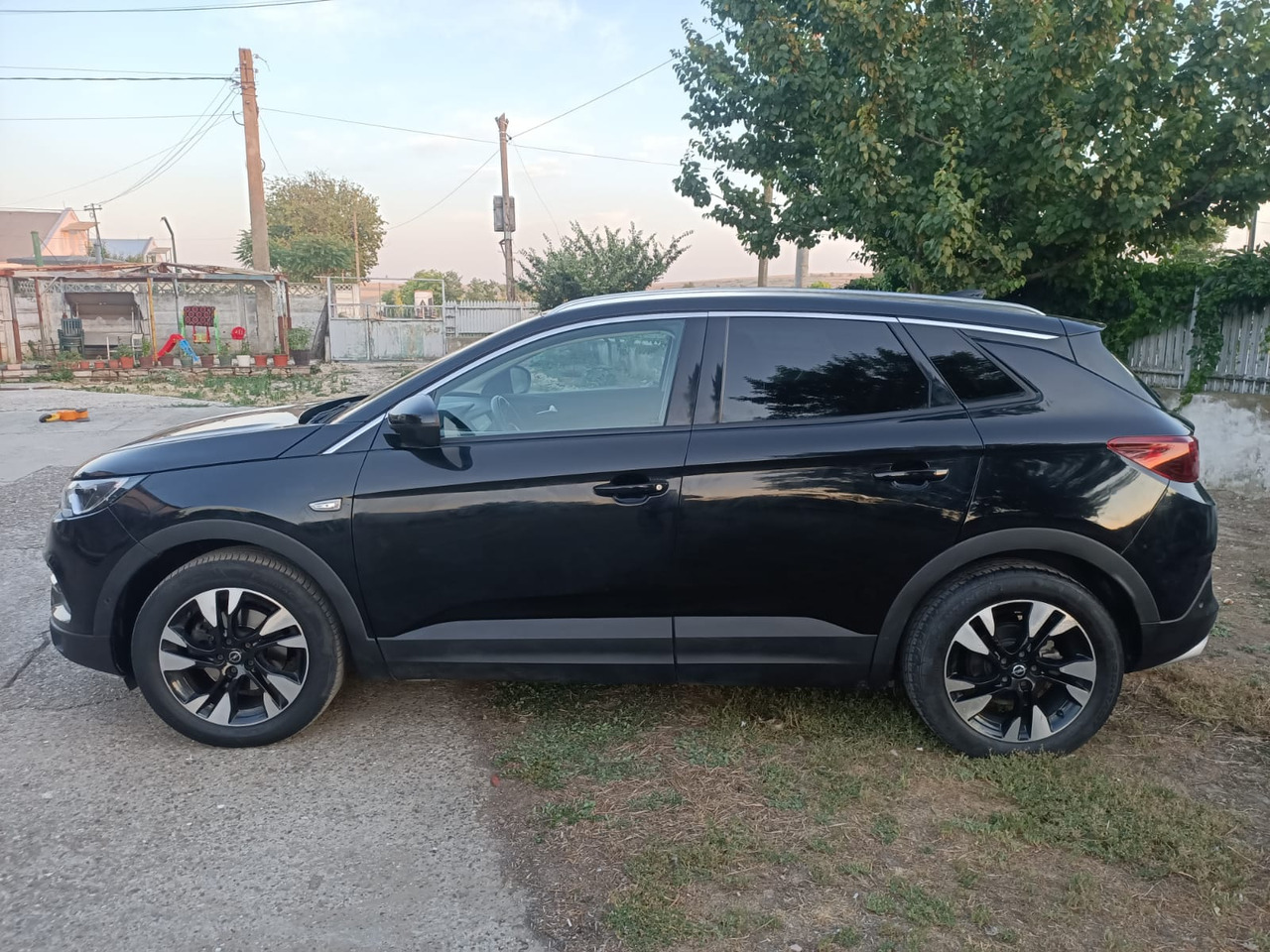OPEL GRANDLAND X - SUV: foto 4 OPEL GRANDLAND X - SUV: foto 4
