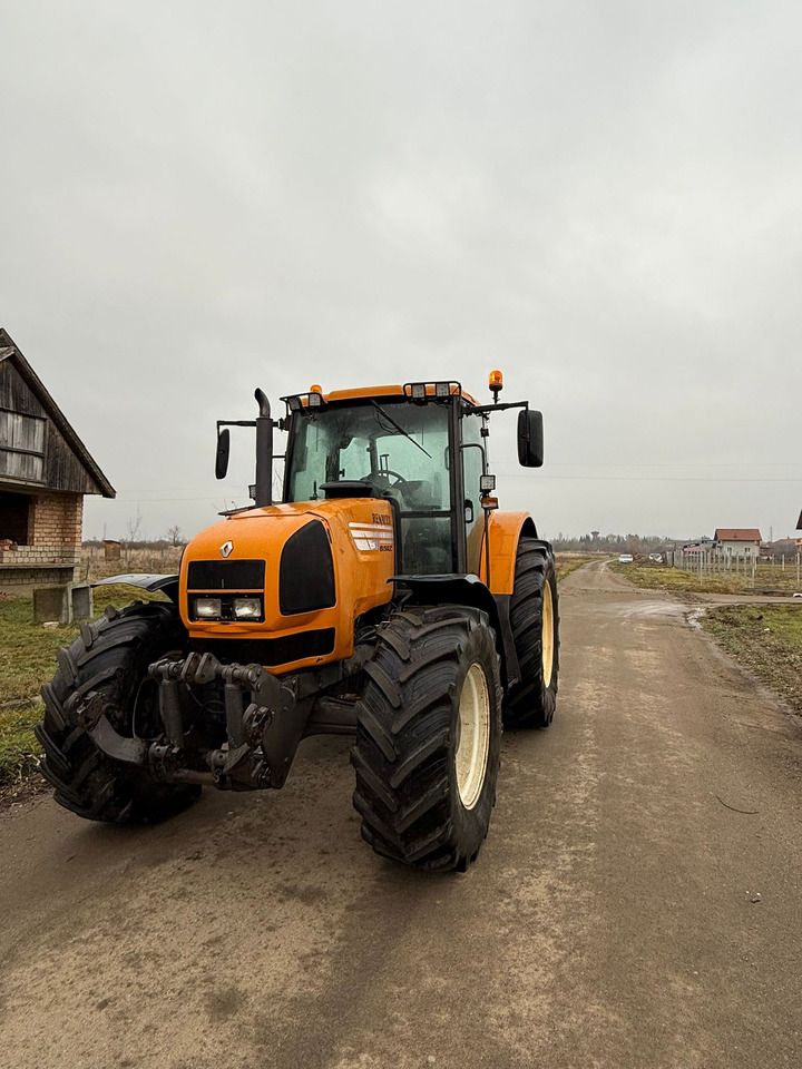 Renault RZ150 - Trator: foto 1 Renault RZ150 - Trator: foto 1