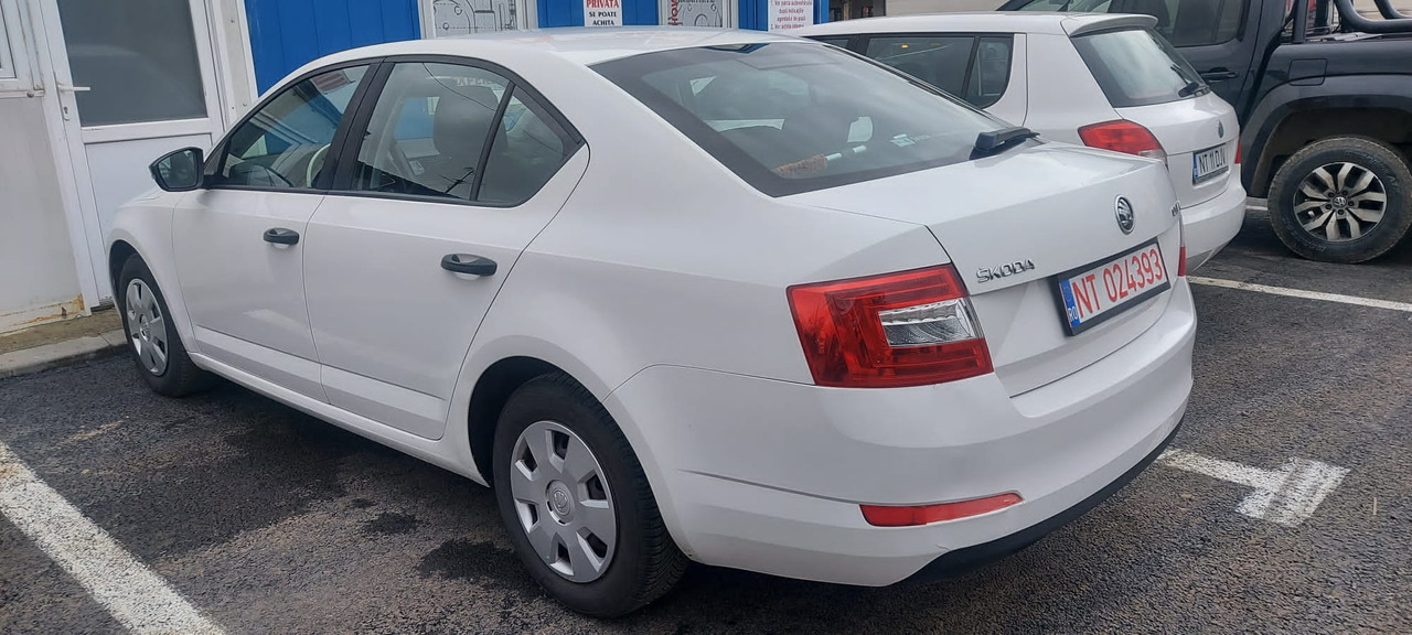 SKODA OCTAVIA - Sedan: foto 3 SKODA OCTAVIA - Sedan: foto 3