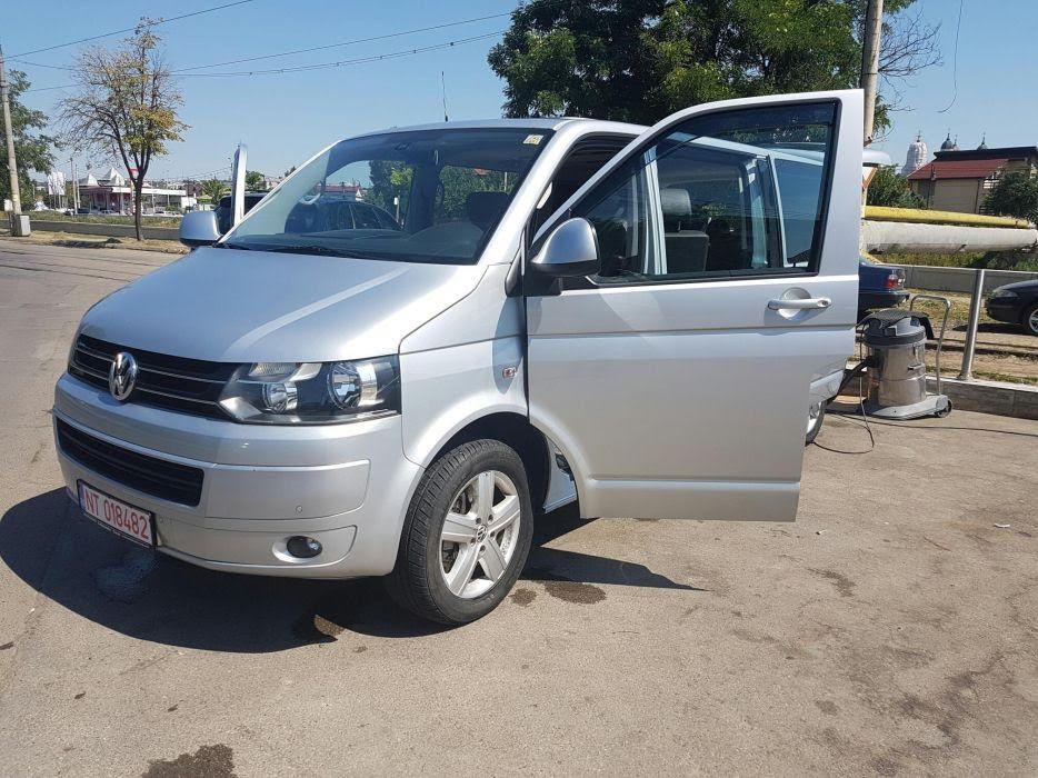 VOLKSWAGEN MULTIVAN - Minibus, Furgão de passageiros: foto 5 VOLKSWAGEN MULTIVAN - Minibus, Furgão de passageiros: foto 5