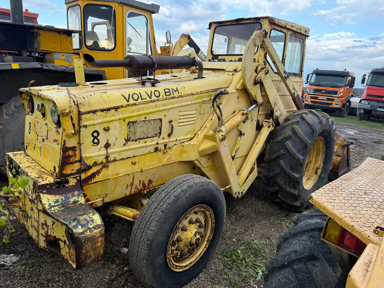 VOLVO BM FRONT LOADER - Pá carregadora de rodas: foto 2 VOLVO BM FRONT LOADER - Pá carregadora de rodas: foto 2