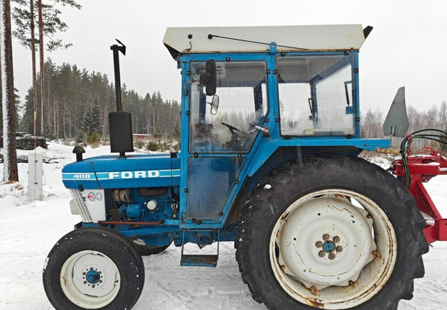 Ford 4110 traktori - Katso video! - Trator: foto 2 Ford 4110 traktori - Katso video! - Trator: foto 2