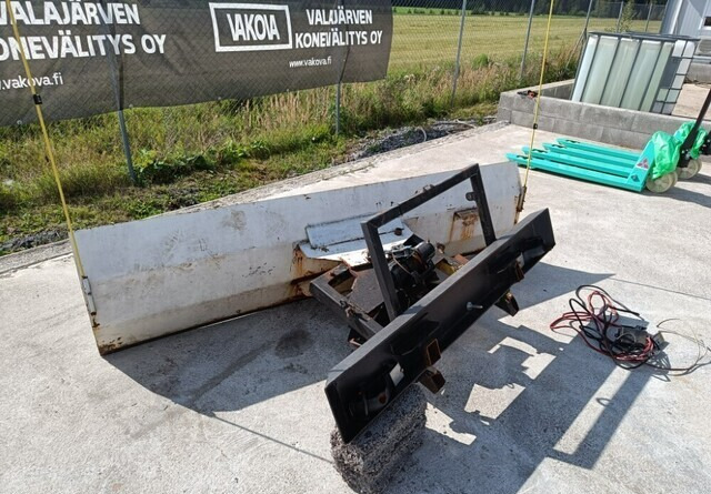 Lumilevy 230cm - vinssillä - Lâmina limpa-neves por Máquina agrícola: foto 3 Lumilevy 230cm - vinssillä - Lâmina limpa-neves por Máquina agrícola: foto 3