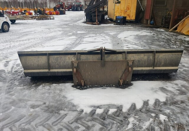 Lumilevy - Puskulevy 350cm - EURO ja 3pistekiinnitys - Lâmina limpa-neves por Máquina agrícola: foto 4 Lumilevy - Puskulevy 350cm - EURO ja 3pistekiinnitys - Lâmina limpa-neves por Máquina agrícola: foto 4