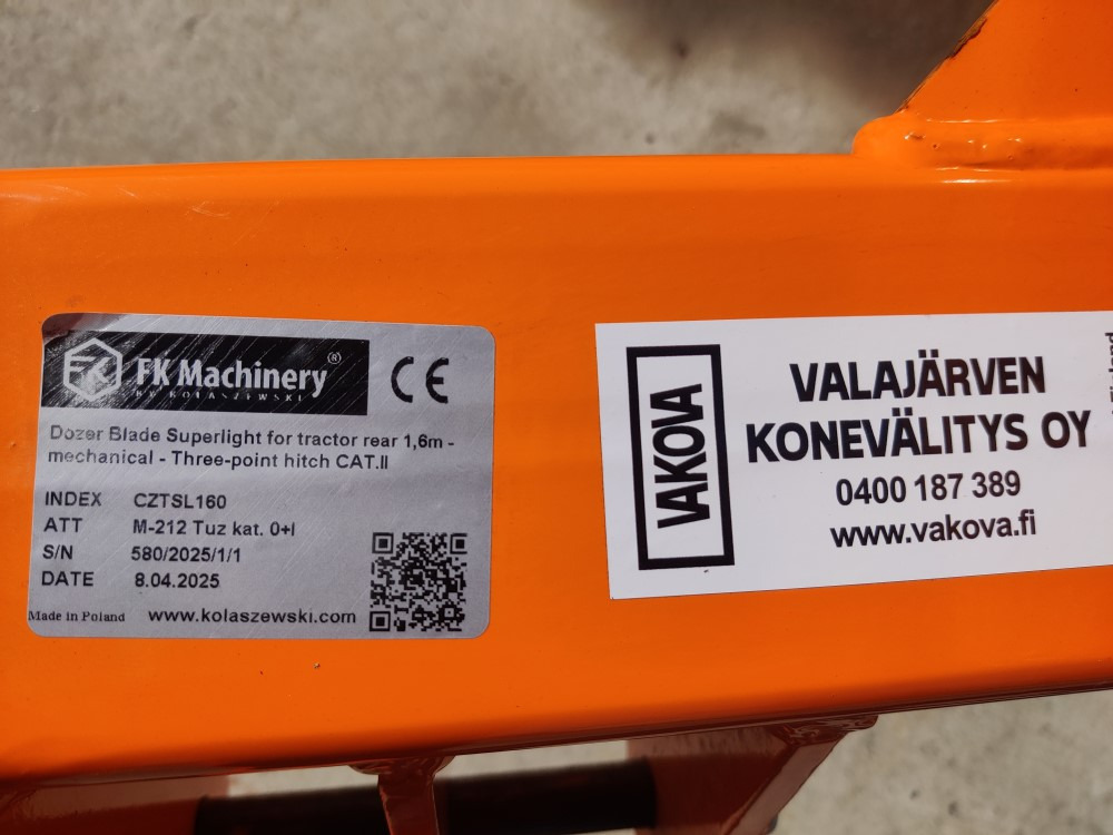 FK Machinery perälevy 160cm Tukipyörillä, terä hardox ura/sileä, kiinnitys CAT1 - Máquina agrícola: foto 3 FK Machinery perälevy 160cm Tukipyörillä, terä hardox ura/sileä, kiinnitys CAT1 - Máquina agrícola: foto 3