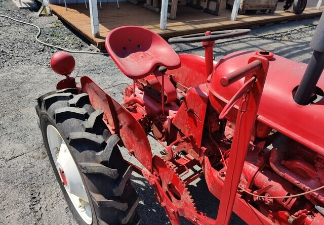 Trator Massey Harris Traktori - bensiini: foto 11