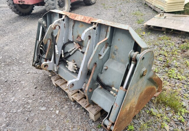 Monitoimikauha kynsillä 173cm CAT-kurottajan sovitteella - Balde para carregadeiras: foto 2 Monitoimikauha kynsillä 173cm CAT-kurottajan sovitteella - Balde para carregadeiras: foto 2