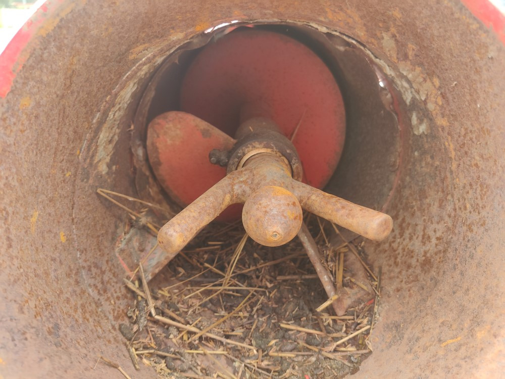 Sampo 410 tyhjennystorvi - Peça de reposição por Ceifeira debulhadora: foto 4 Sampo 410 tyhjennystorvi - Peça de reposição por Ceifeira debulhadora: foto 4