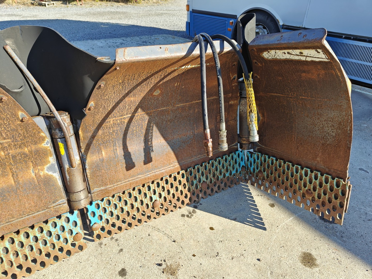 Pome U-aura 320cm - Lâmina limpa-neves por Veículo municipal/ Especial: foto 5 Pome U-aura 320cm - Lâmina limpa-neves por Veículo municipal/ Especial: foto 5