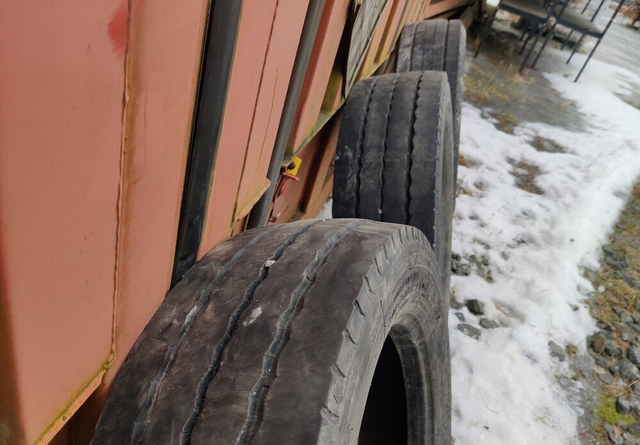 Renkaat 5 kpl koko 205/65R17.5 - Pneu por Máquina agrícola: foto 3 Renkaat 5 kpl koko 205/65R17.5 - Pneu por Máquina agrícola: foto 3