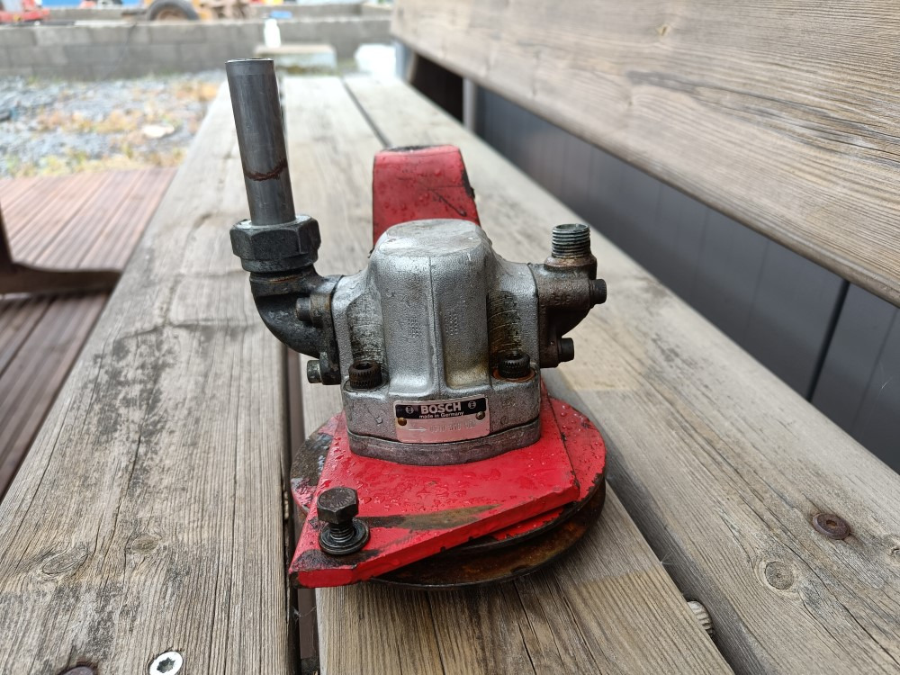 Sampo 410 hydrauliikkapumppu - Bomba hidráulica por Ceifeira debulhadora: foto 2 Sampo 410 hydrauliikkapumppu - Bomba hidráulica por Ceifeira debulhadora: foto 2