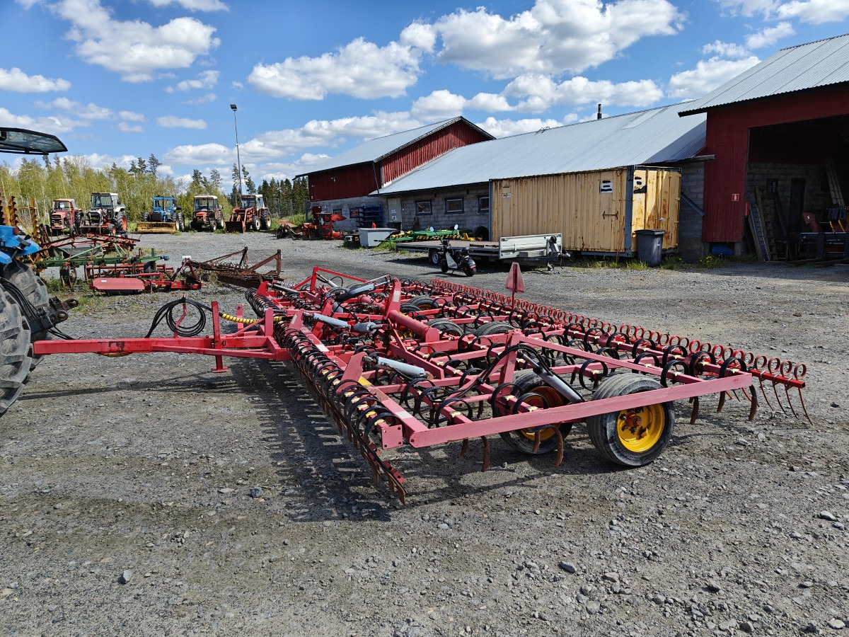 VÄDERSTAD NZE 700cm äes - VIDEO - Grade: foto 4 VÄDERSTAD NZE 700cm äes - VIDEO - Grade: foto 4