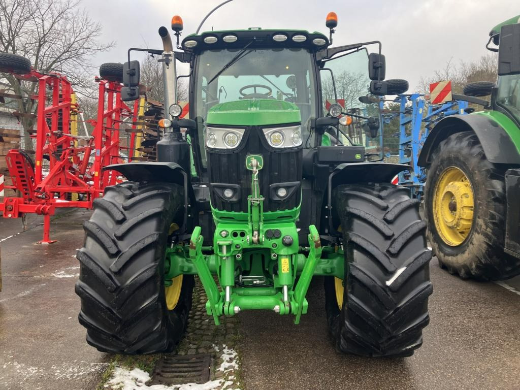 John Deere 6215R - Trator: foto 2 John Deere 6215R - Trator: foto 2